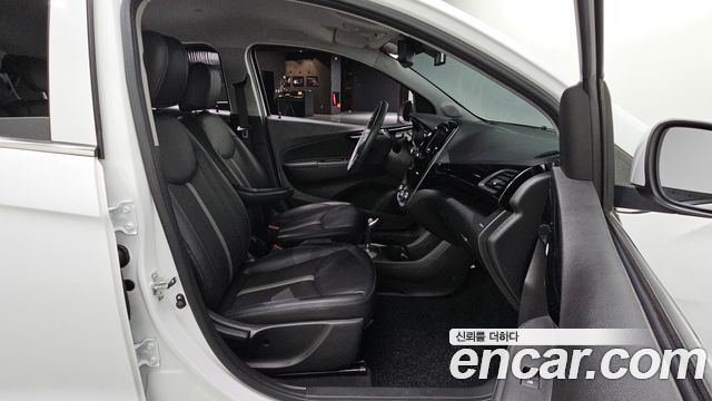 Chevrolet Spark Premier 2022 — фото 12