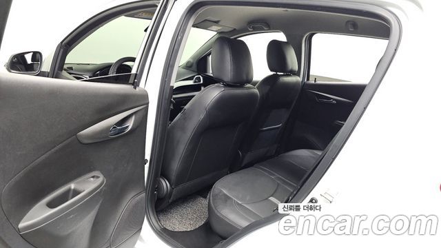 Chevrolet Spark Premier 2021 — фото 11