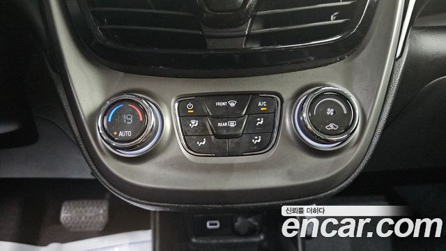 Chevrolet Spark Premier 2021 — фото 19