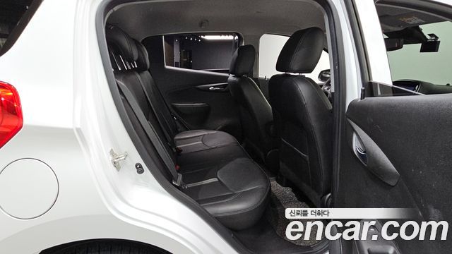 Chevrolet Spark Premier 2021 — фото 26