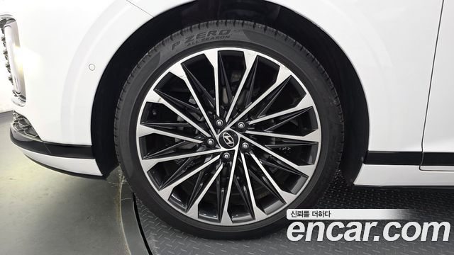 Hyundai Grandeur Hybrid (GN7) Calligraphy 2023 — фото 5