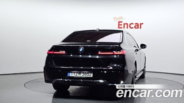 BMW 7 Series (G70) 740i sDrive M Sport 2023 — фото 4
