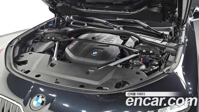 BMW 7 Series (G70) 740i sDrive M Sport 2023 — фото 6