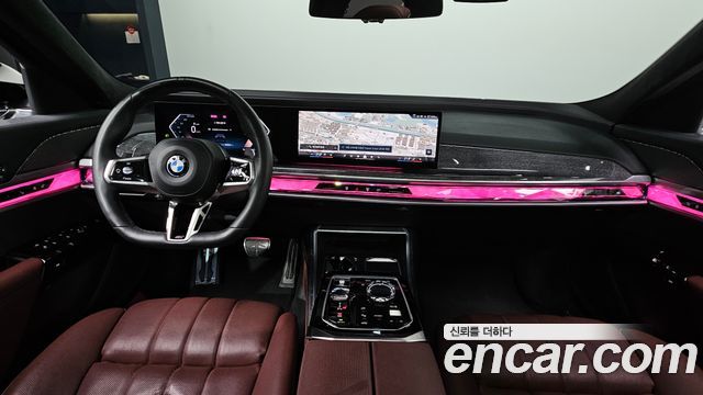 BMW 7 Series (G70) 740i sDrive M Sport 2023 — фото 7