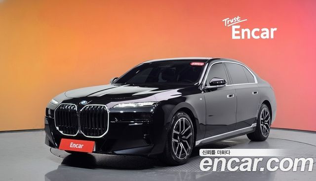BMW 7 Series (G70) 740i sDrive M Sport 2023 — фото 1