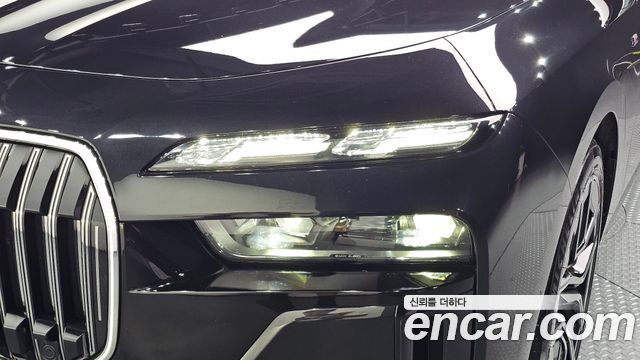 BMW 7 Series (G70) 740i sDrive M Sport 2023 — фото 22