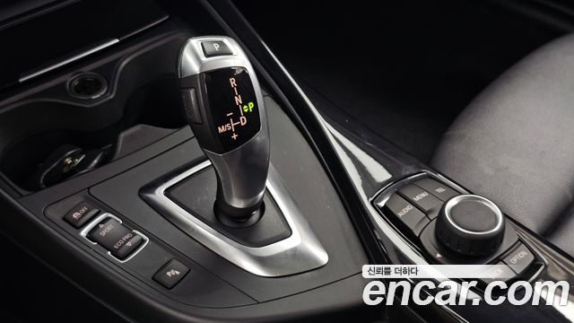 BMW 1 Series (F20) 118d Sport 5Door 2015 — фото 9