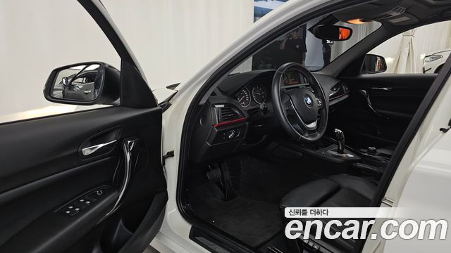 BMW 1 Series (F20) 118d Sport 5Door 2015 — фото 10