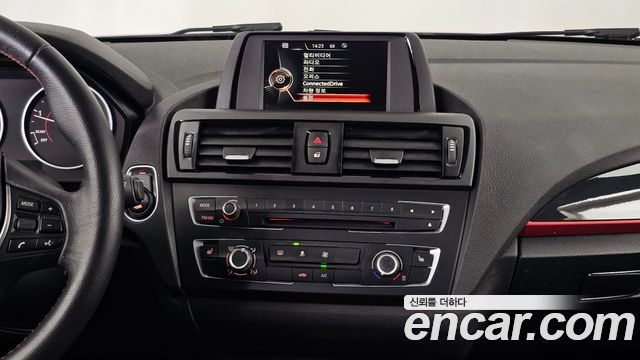 BMW 1 Series (F20) 118d Sport 5Door 2015 — фото 14