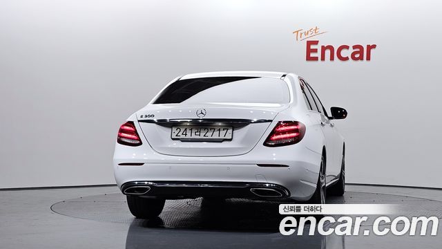 Mercedes-Benz E-Class (W213) E300 Avantgarde 2019 — фото 4