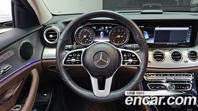 Mercedes-Benz E-Class (W213) E300 Avantgarde 2019 — фото 13