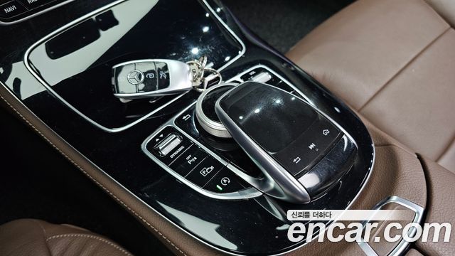 Mercedes-Benz E-Class (W213) E300 Avantgarde 2019 — фото 19