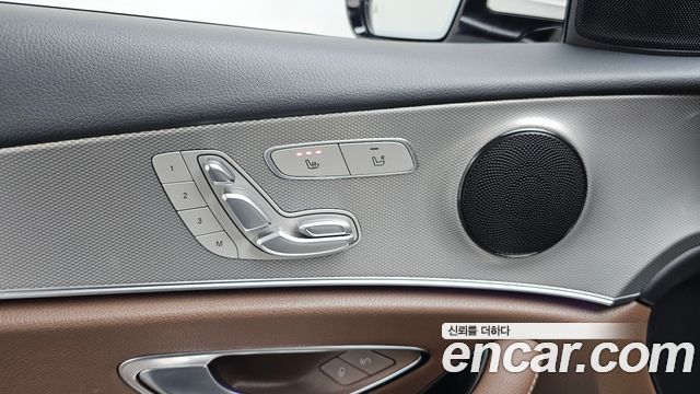 Mercedes-Benz E-Class (W213) E300 Avantgarde 2019 — фото 20