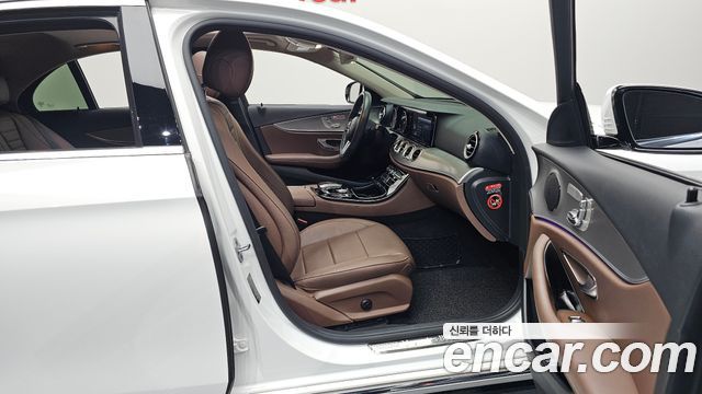 Mercedes-Benz E-Class (W213) E300 Avantgarde 2019 — фото 26
