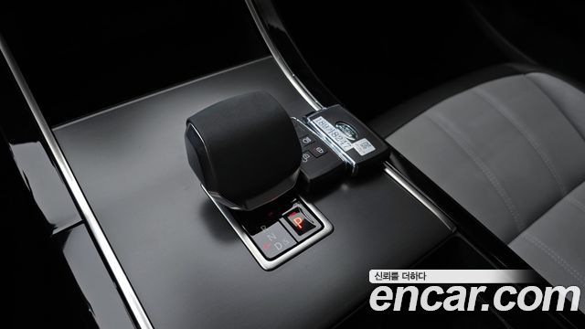 Land Rover Range Rover Evoque (II) P250 Dynamic SE 2024 — фото 9