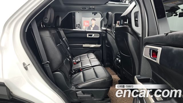 Ford Explorer (VI) 2.3 LimIted 4WD 2020 — фото 11