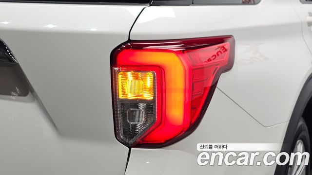 Ford Explorer (VI) 2.3 LimIted 4WD 2020 — фото 23