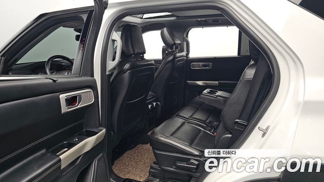 Ford Explorer (VI) 2.3 LimIted 4WD 2020 — фото 26