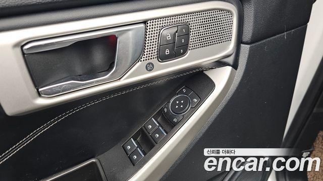 Ford Explorer (VI) 2.3 LimIted 4WD 2020 — фото 28