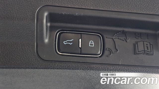 Ford Explorer (VI) 2.3 LimIted 4WD 2020 — фото 33