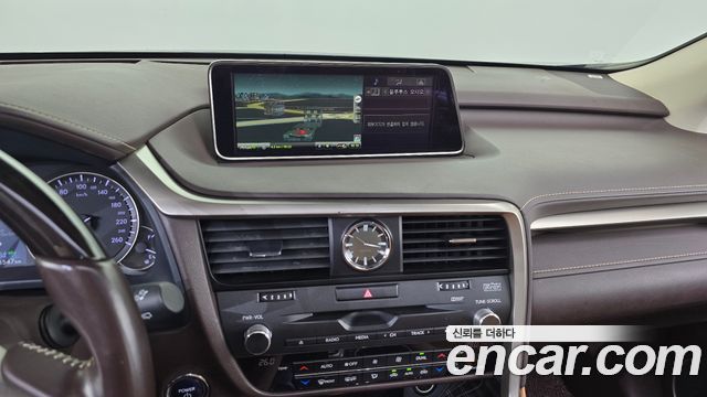 Lexus RX450h (IV) Executive 2019 — фото 12