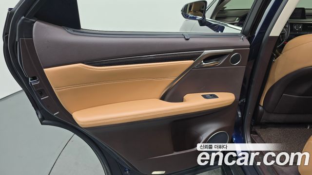 Lexus RX450h (IV) Executive 2019 — фото 25