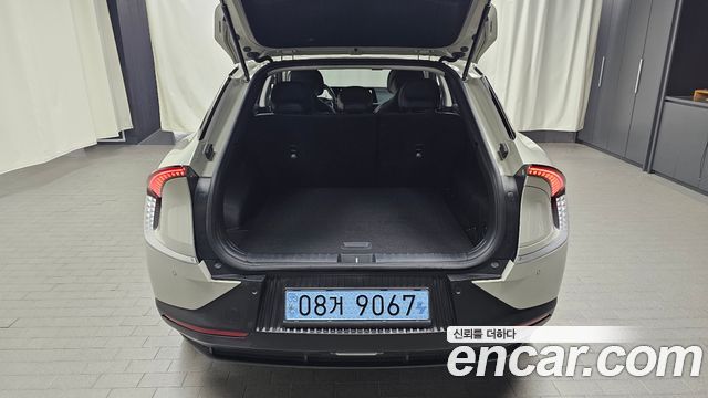 Kia EV6 Long Range Light 2023 — фото 19