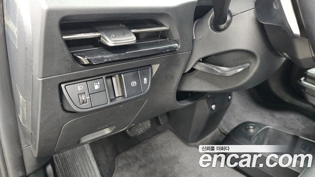 Kia EV6 Long Range Light 2023 — фото 21
