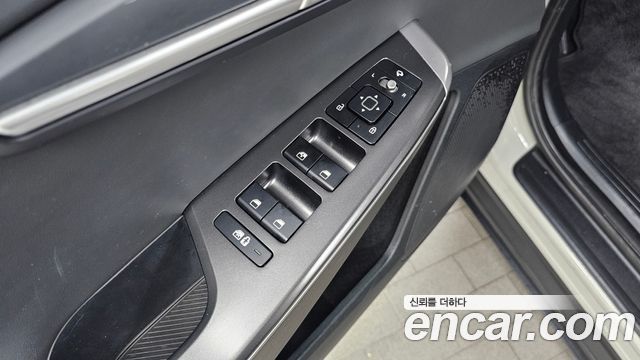 Kia EV6 Long Range Light 2023 — фото 23