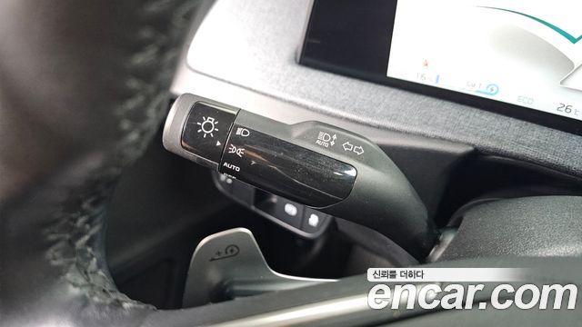 Kia EV6 Long Range Light 2023 — фото 24