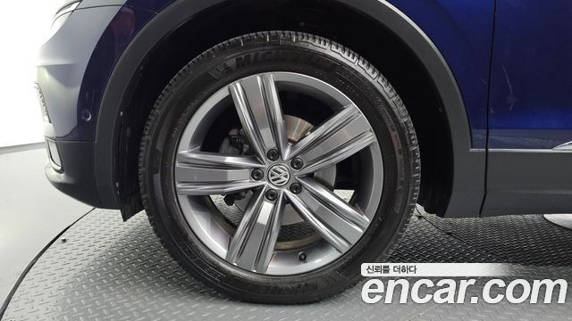 Volkswagen Tiguan (II) 2.0 TDI 4Motion Prestige 2018 — фото 5