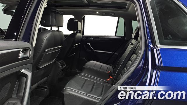 Volkswagen Tiguan (II) 2.0 TDI 4Motion Prestige 2018 — фото 12