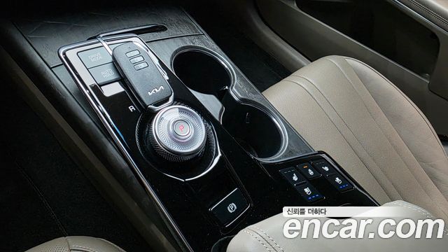 Kia K8 2.5 Gasoline 2WD Noblesse 2023 — фото 9