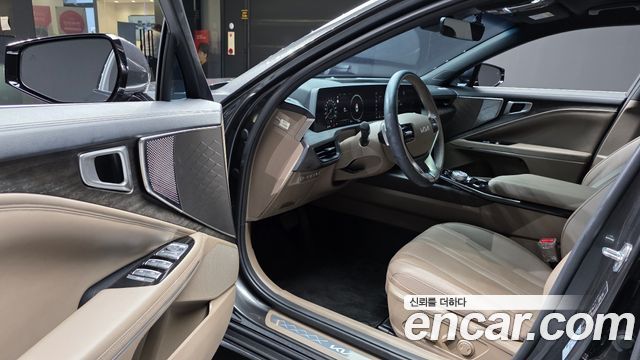 Kia K8 2.5 Gasoline 2WD Noblesse 2023 — фото 10