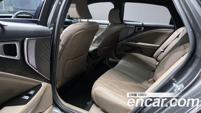 Kia K8 2.5 Gasoline 2WD Noblesse 2023 — фото 12