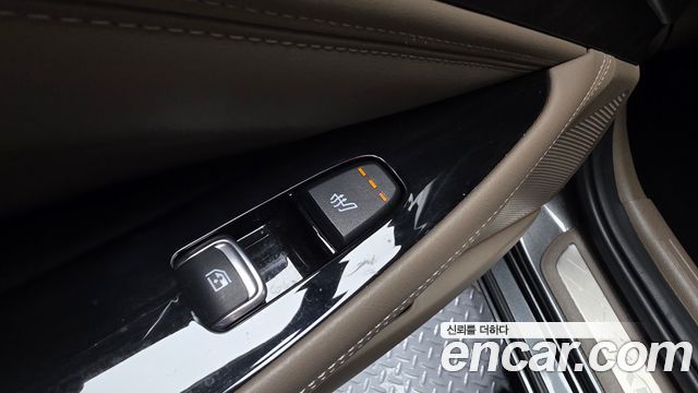 Kia K8 2.5 Gasoline 2WD Noblesse 2023 — фото 19