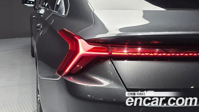 Kia K8 2.5 Gasoline 2WD Noblesse 2023 — фото 23