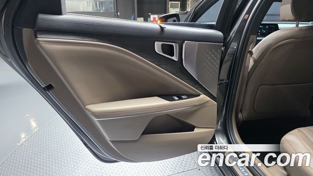 Kia K8 2.5 Gasoline 2WD Noblesse 2023 — фото 25