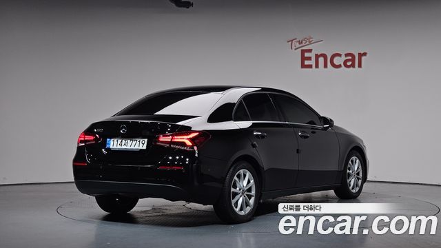 Mercedes-Benz A-Class (W177) A220 Sedan 2020 — фото 2