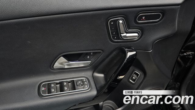 Mercedes-Benz A-Class (W177) A220 Sedan 2020 — фото 16
