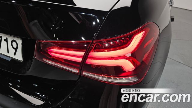 Mercedes-Benz A-Class (W177) A220 Sedan 2020 — фото 23