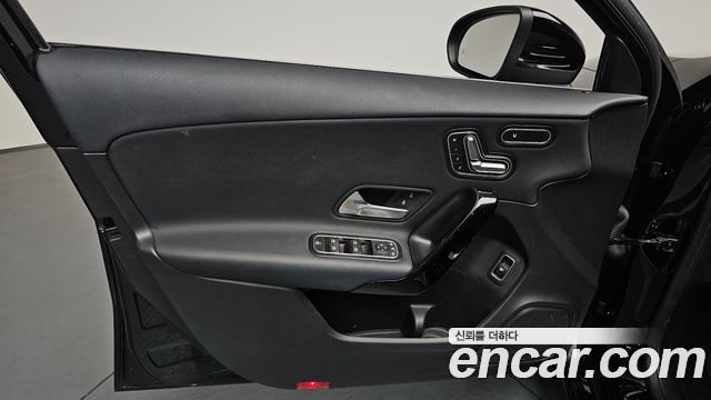 Mercedes-Benz A-Class (W177) A220 Sedan 2020 — фото 24