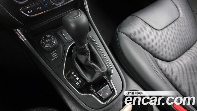 Jeep Cherokee (KL) 2.4 Limited AWD 2020 — фото 9