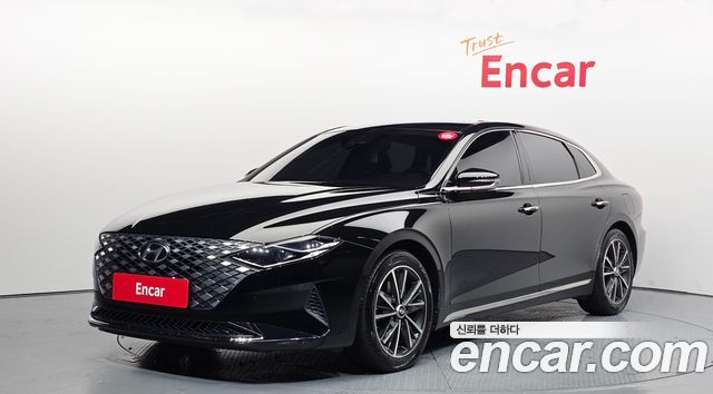 Hyundai Grandeur (IG) 3.0 LPi Rent Car Premium