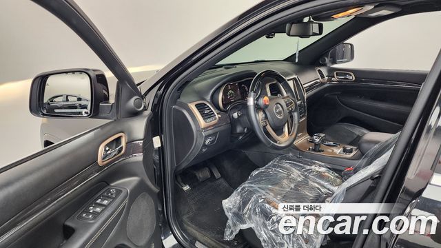 Jeep Grand Cherokee 3.0 Diesel Overland WK2 2015 — фото 10