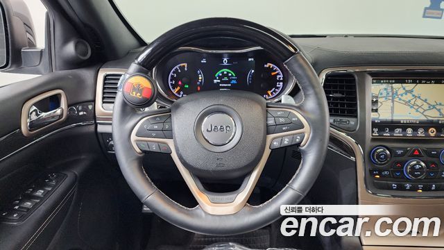 Jeep Grand Cherokee 3.0 Diesel Overland WK2 2015 — фото 14