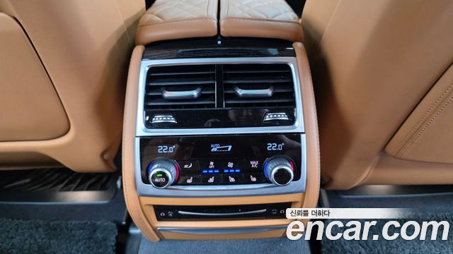BMW 7 Series (G11) 740Li xDrive M Sport Package 2020 — фото 18