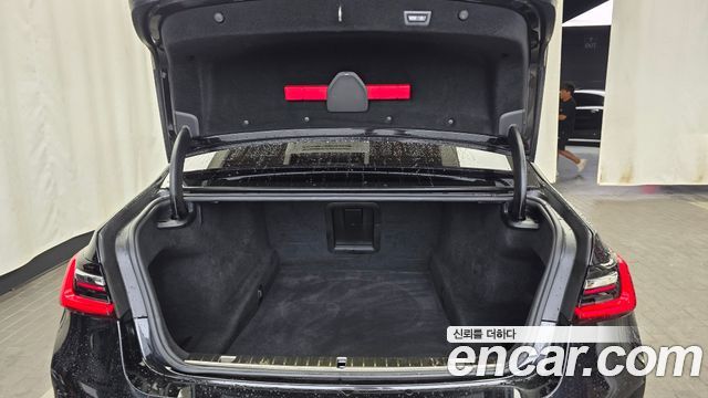 BMW 7 Series (G11) 740Li xDrive M Sport Package 2020 — фото 20
