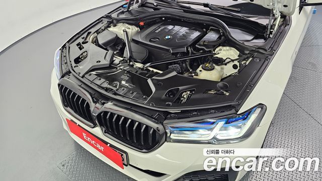 BMW 5 Series (G30) 520d M Sport package 2017 — фото 6