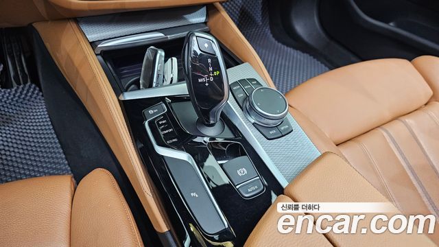 BMW 5 Series (G30) 520d M Sport package 2017 — фото 9
